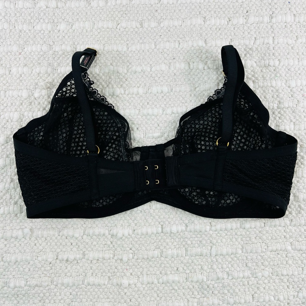 36D/M Victoria’s Secret Fishnet Bra & Cheeky Set - Picture 9 of 13